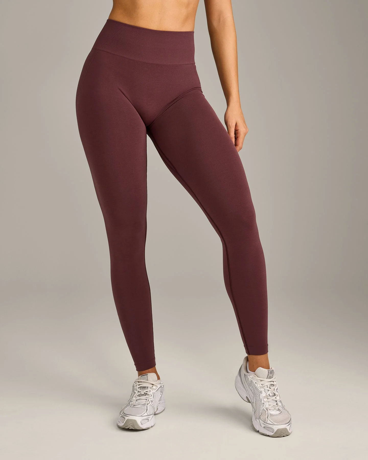 EffortlessLift™ Seamless Leggings with Grey Logo | Velvet Mocha - Image 2