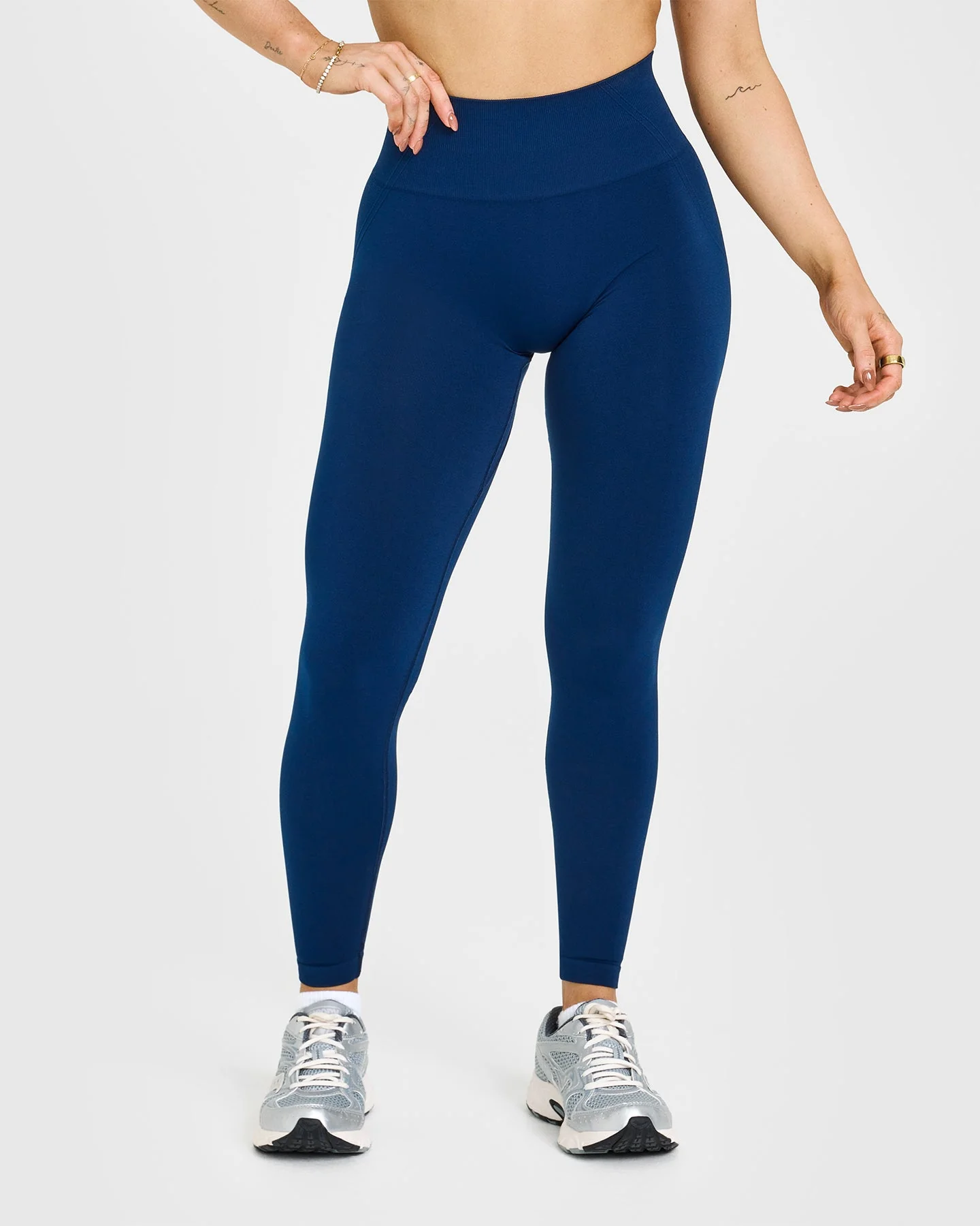 EffortlessLift™ Seamless Leggings with White Logo | Midnight - Image 2