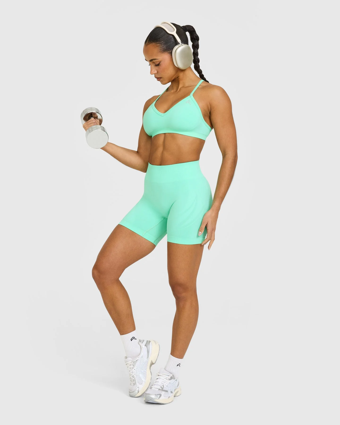 EnhanceLift™ Seamless Strappy Sports Bra with White Logo | Peppermint Green - Image 3