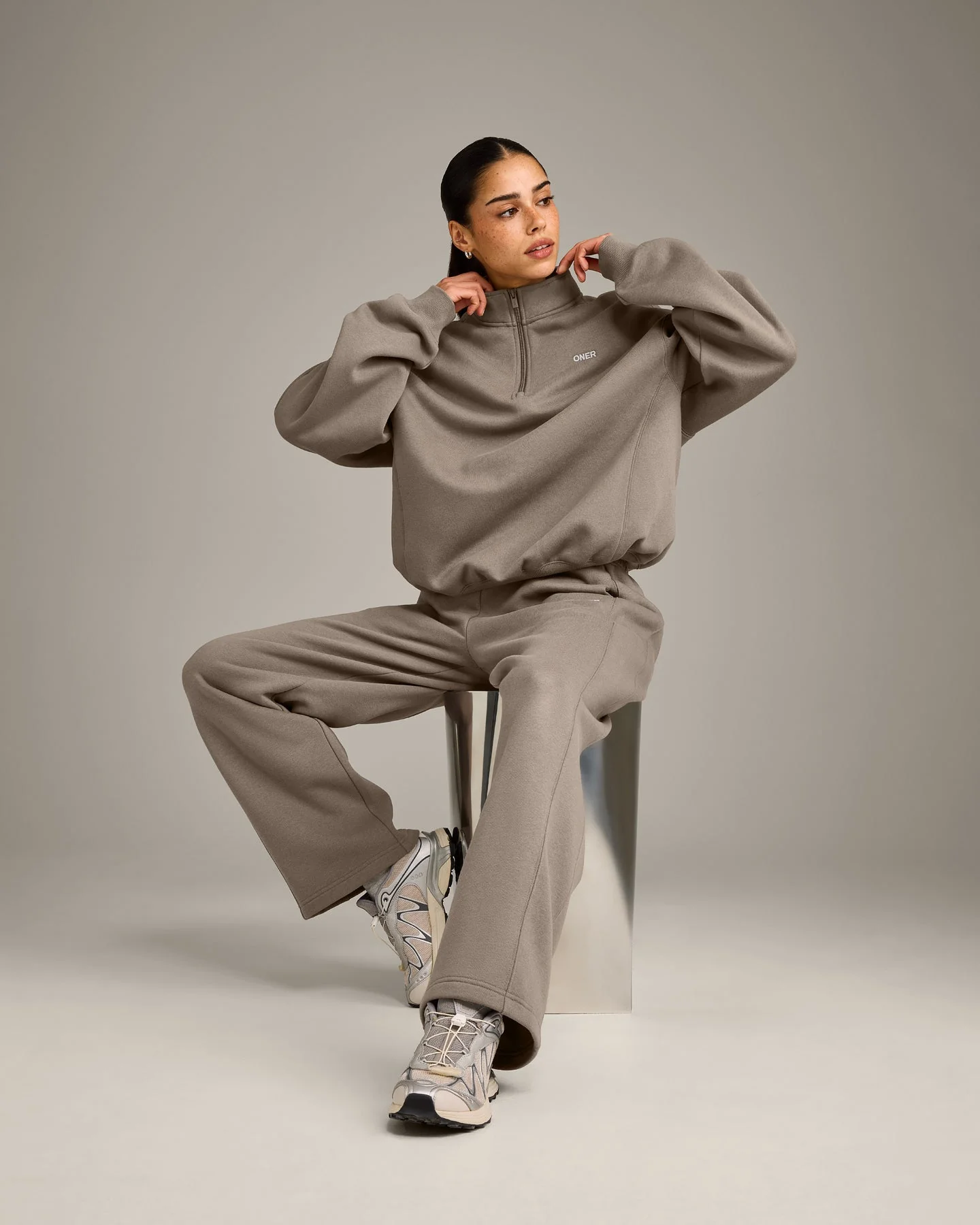 Foundations Cosy 1/4 Zip Sweatshirt | Minky - Image 5