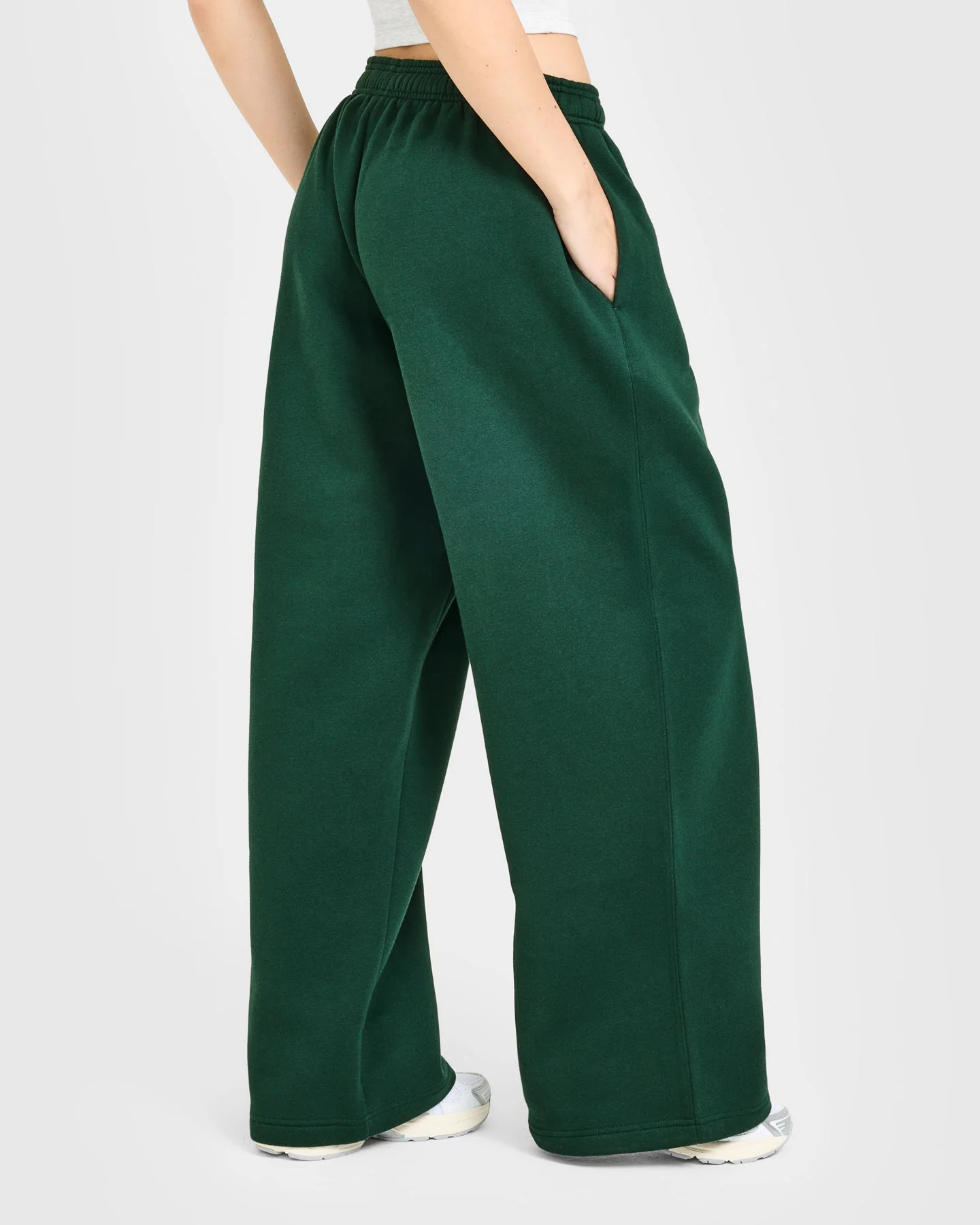 Foundations Oversized Oner Girlfriend Straight Leg Joggers | Racing Green - Image 2