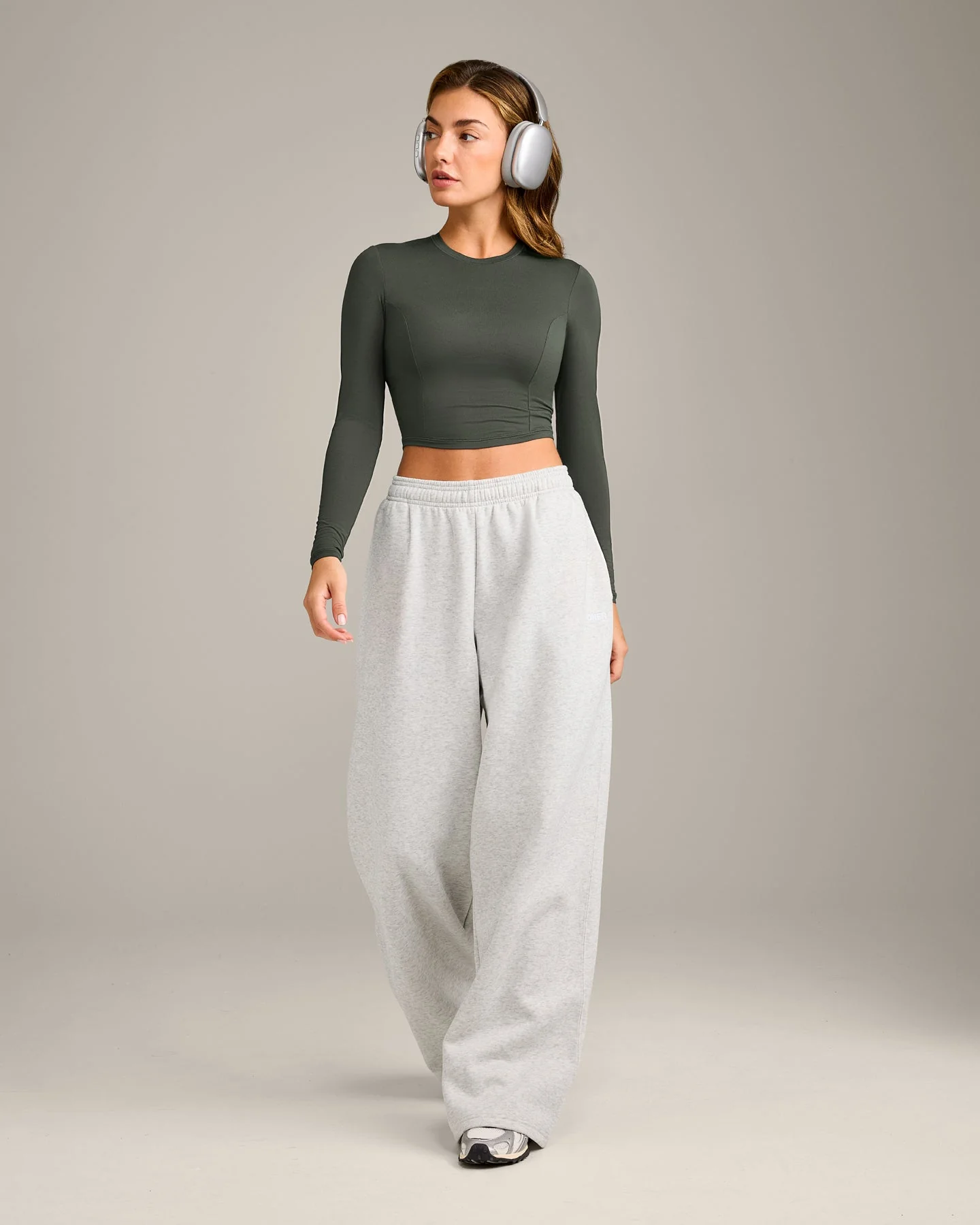 Mellow™ Motion Crew Neck Long Sleeve Mid Top | Dark Khaki - Image 3