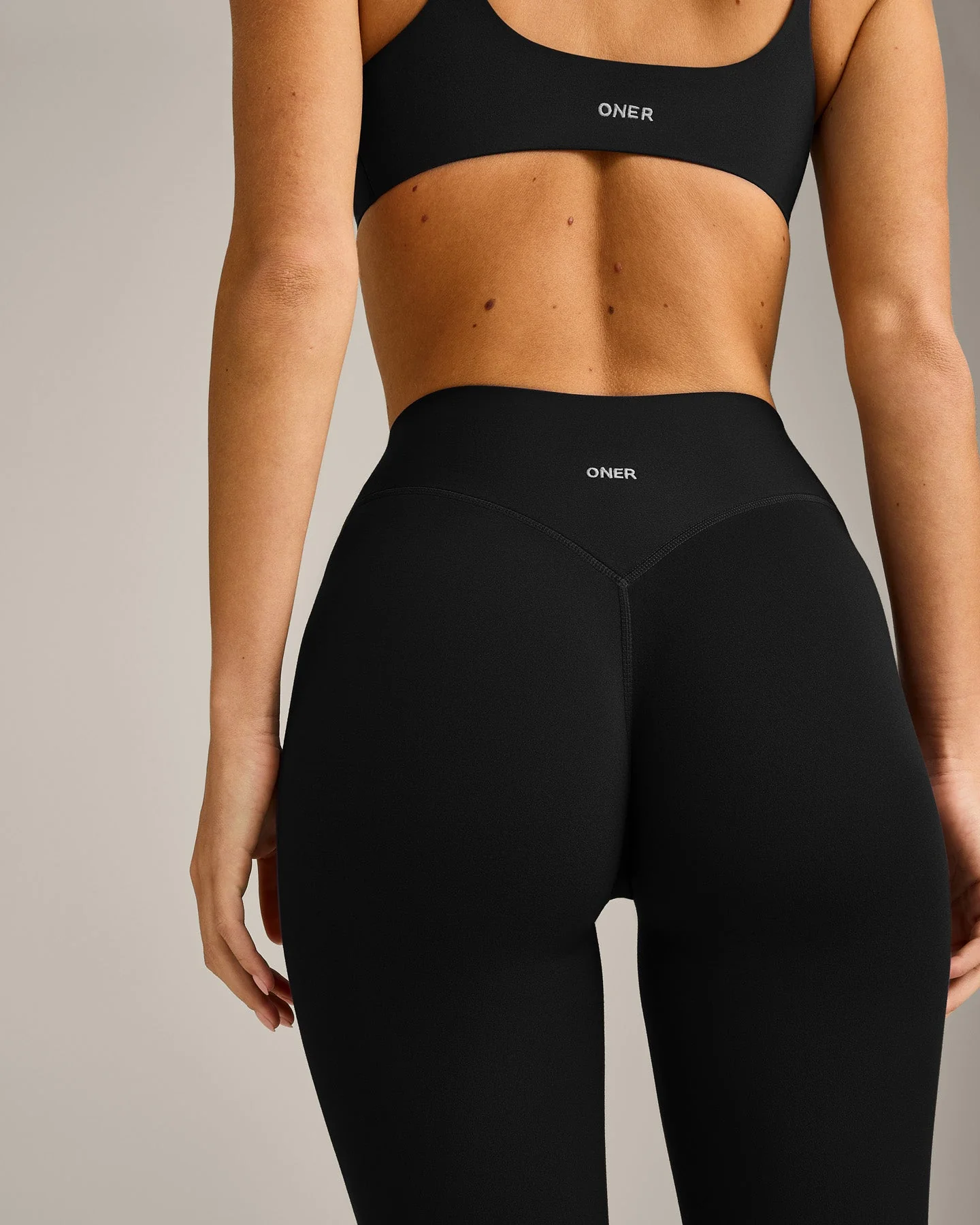 SoftMotion™ 3/4 Length Leggings with Grey Logo | Black - Image 6