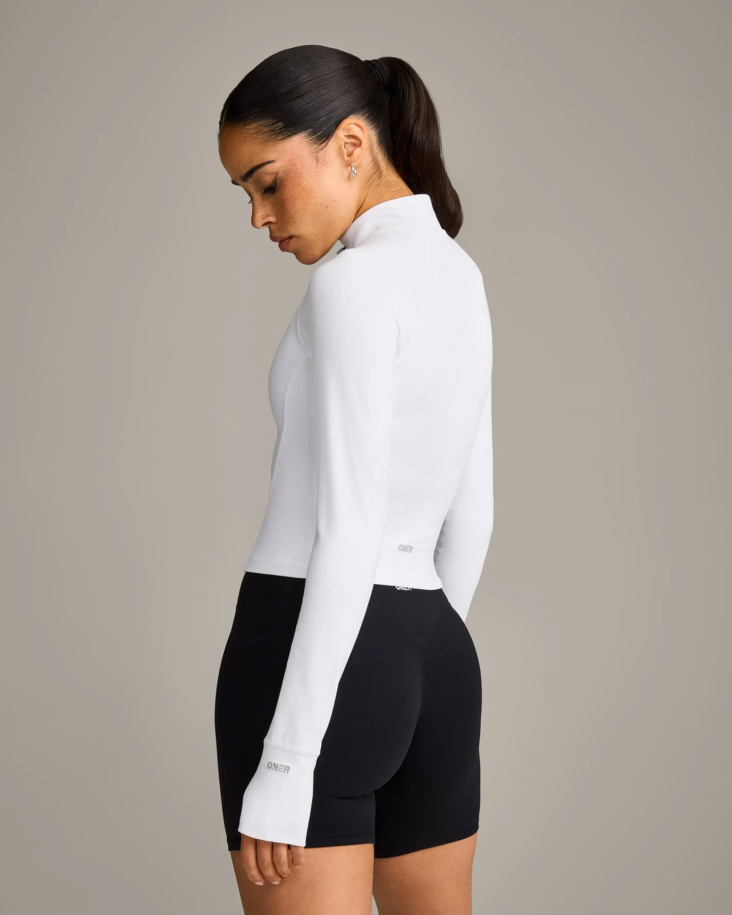 SoftMotion™ Mid Jacket with Grey Logo | White - Image 2