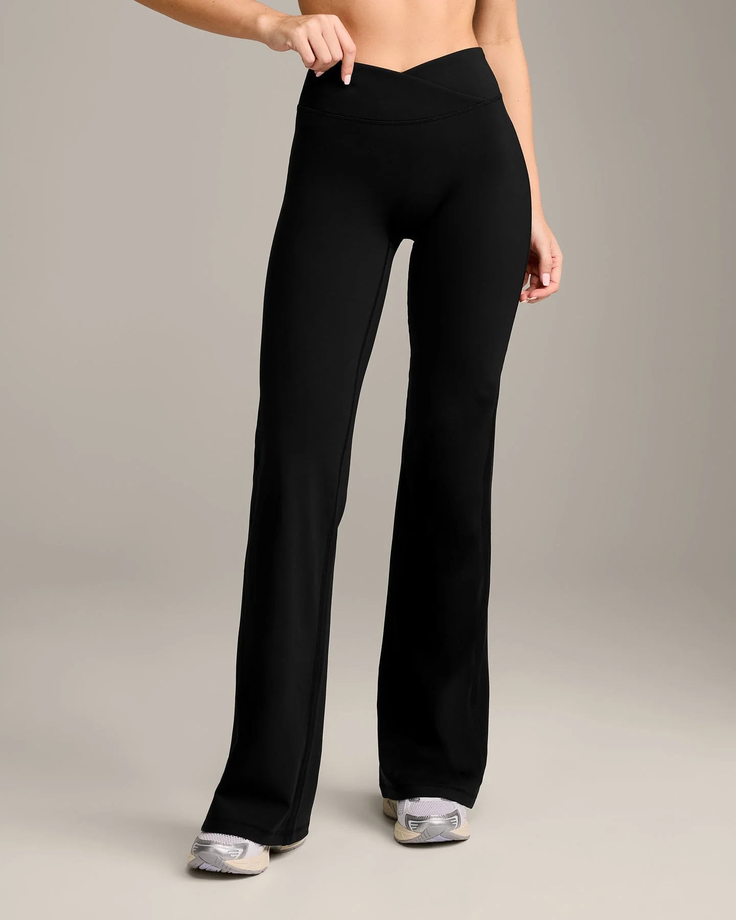 UnifiedMove™ Wrap Flared Bottoms with Reflective Logo | Black